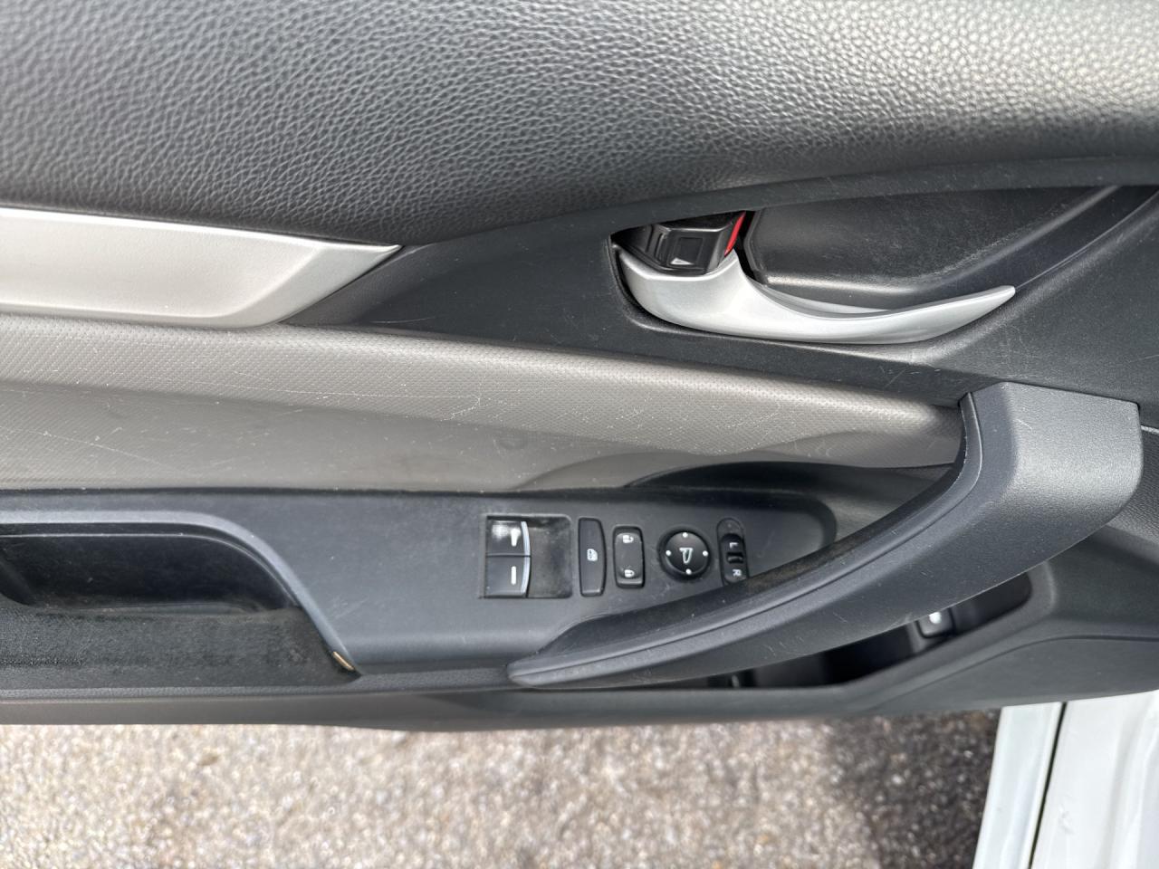 2018 Honda Civic LX - Photo #9