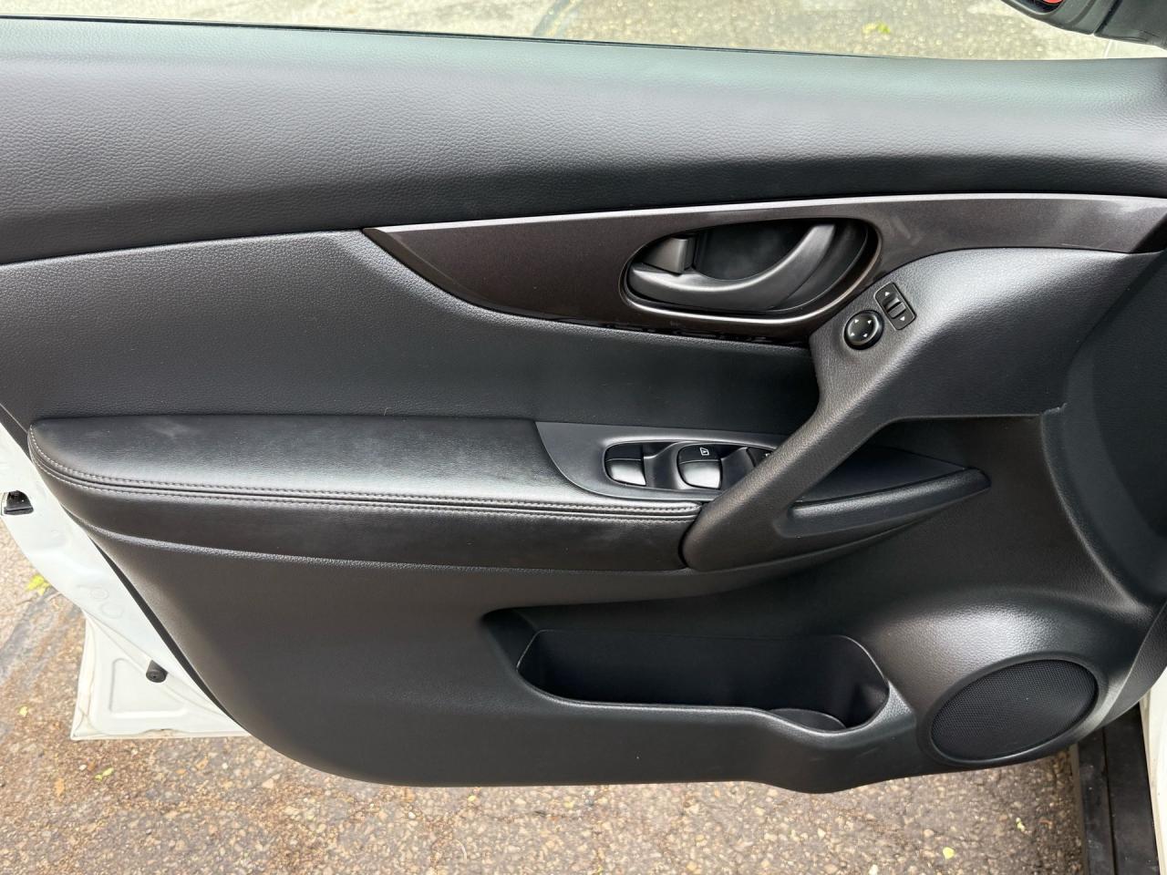 2019 Nissan Rogue FWD S - Photo #9