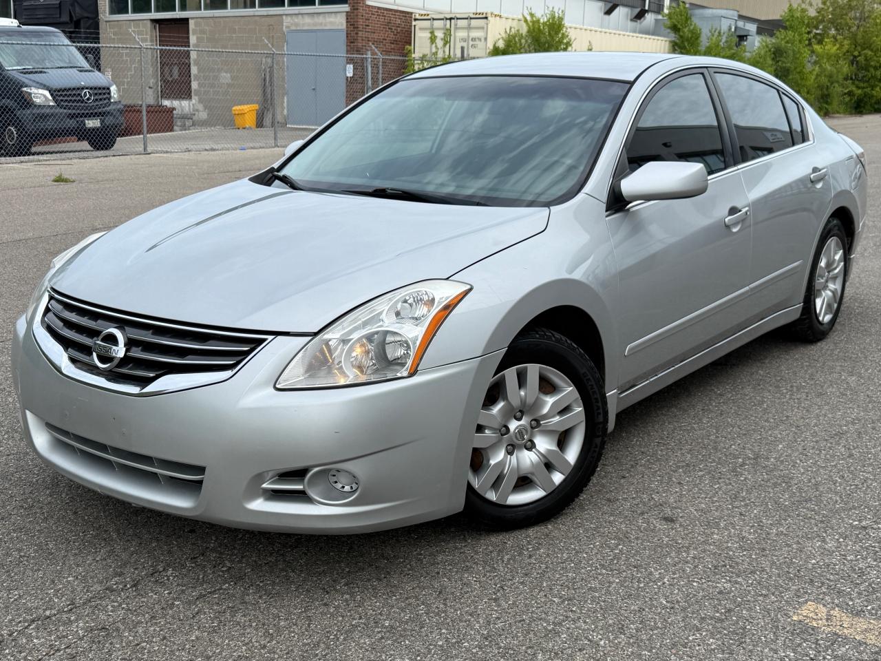 Used 2012 Nissan Altima 2.5 S for sale in North York, ON