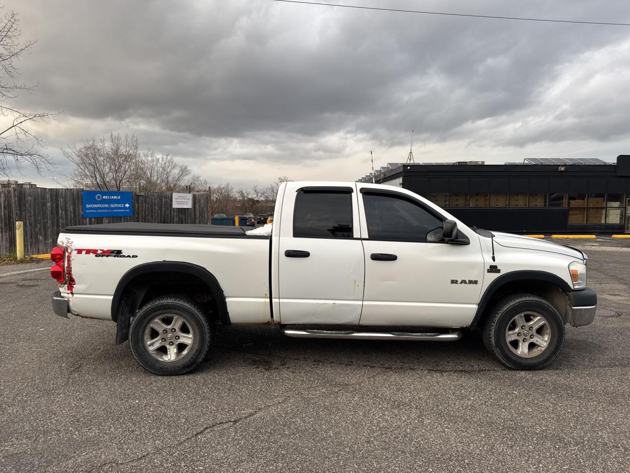 2008 Dodge Ram 1500 4WD Quad Cab 140.5" ST - Photo #4