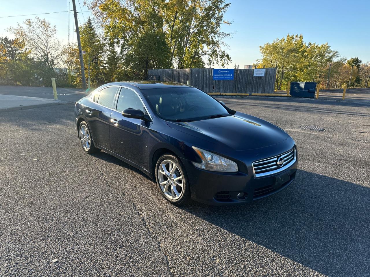 2012 Nissan Maxima 4dr Sdn CVT 3.5 SV - Photo #3