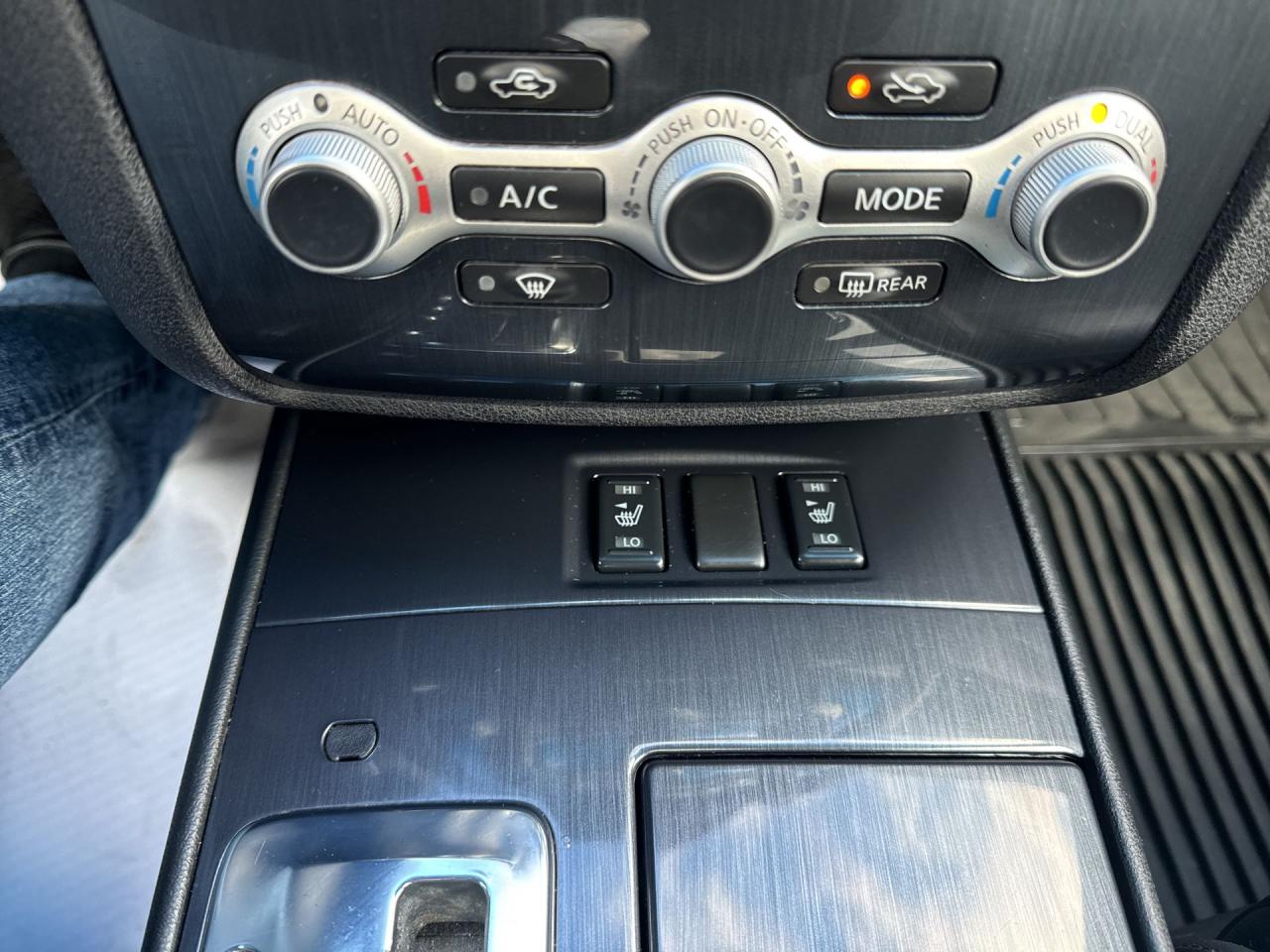 2014 Nissan Maxima 4dr Sdn CVT 3.5 SV - Photo #19