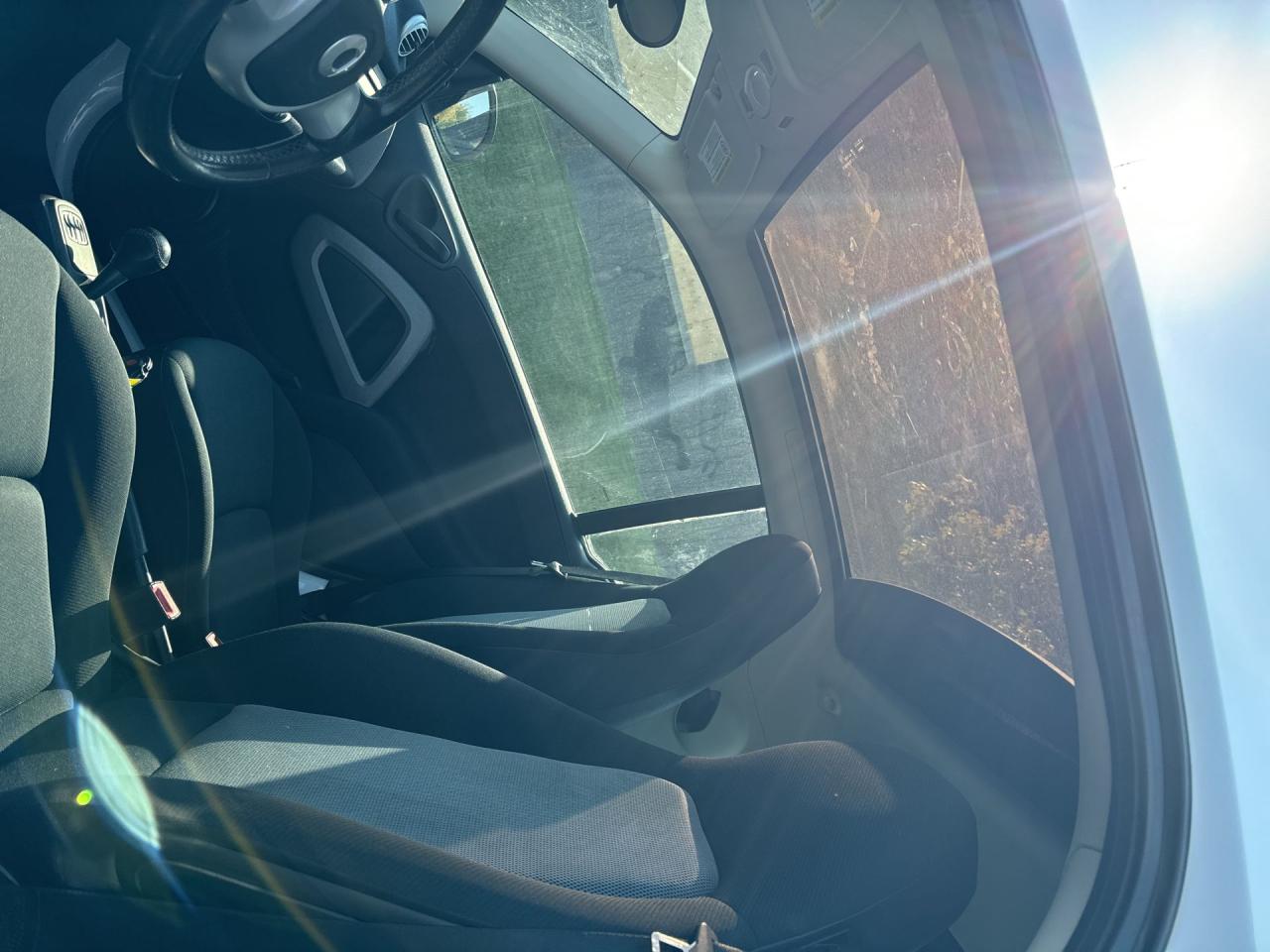 2015 Smart fortwo 2dr Cpe Pure - Photo #18