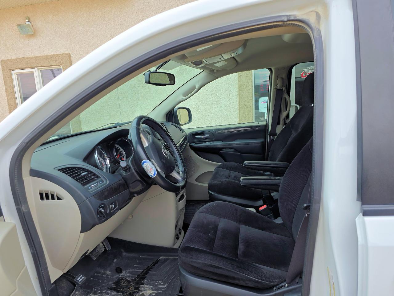 2015 Dodge Grand Caravan SXT /DVD Player /Back-up Camera/Remote Starter - Photo #6