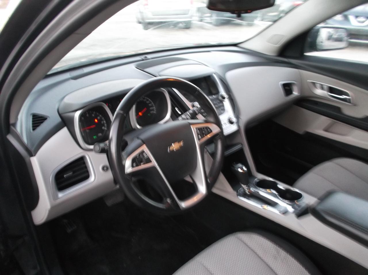2016 Chevrolet Equinox AWD LT - Photo #6