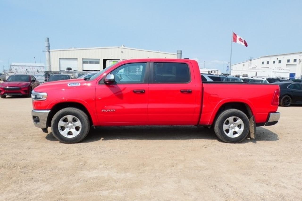2025 Dodge Ram 1500 Big Horn HYBRID e-torque Crew Cab w/Htd cloth, BUC