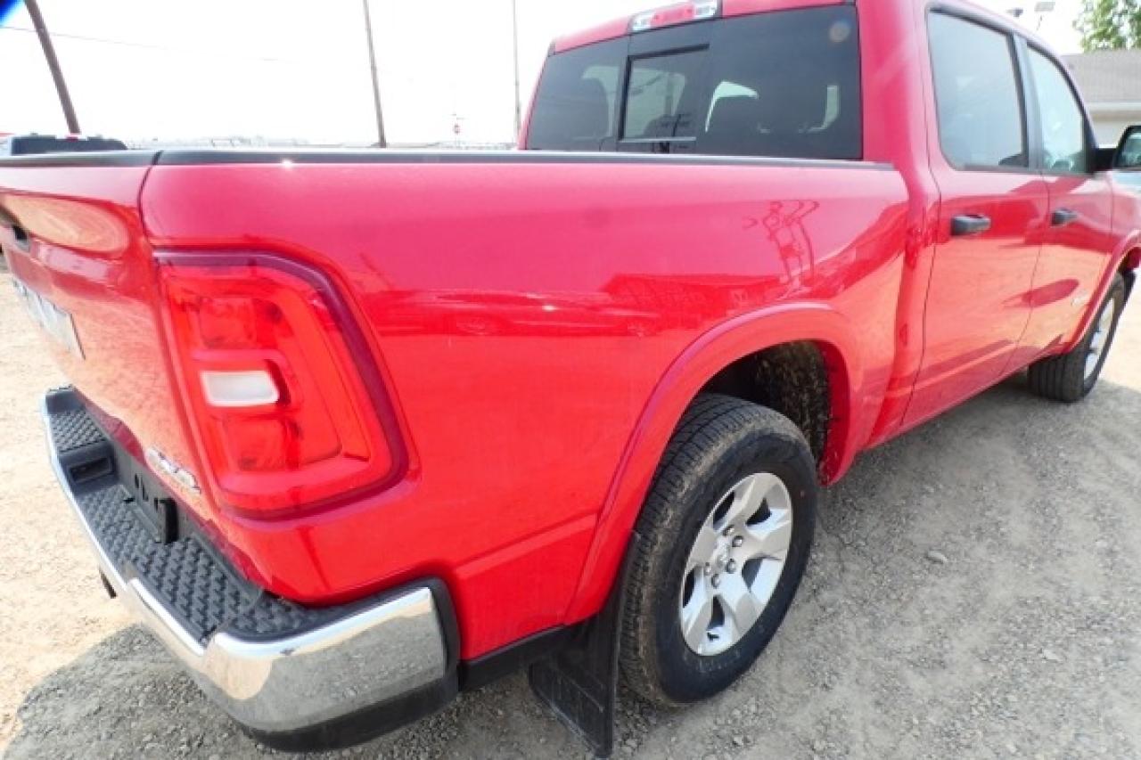 2025 Dodge Ram 1500 Big Horn HYBRID e-torque Crew Cab w/Htd cloth, BUC - Photo #33
