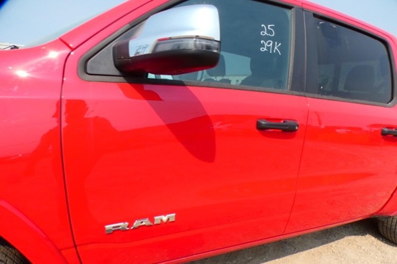 2025 Dodge Ram 1500 Big Horn HYBRID e-torque Crew Cab w/Htd cloth, BUC - Photo #24