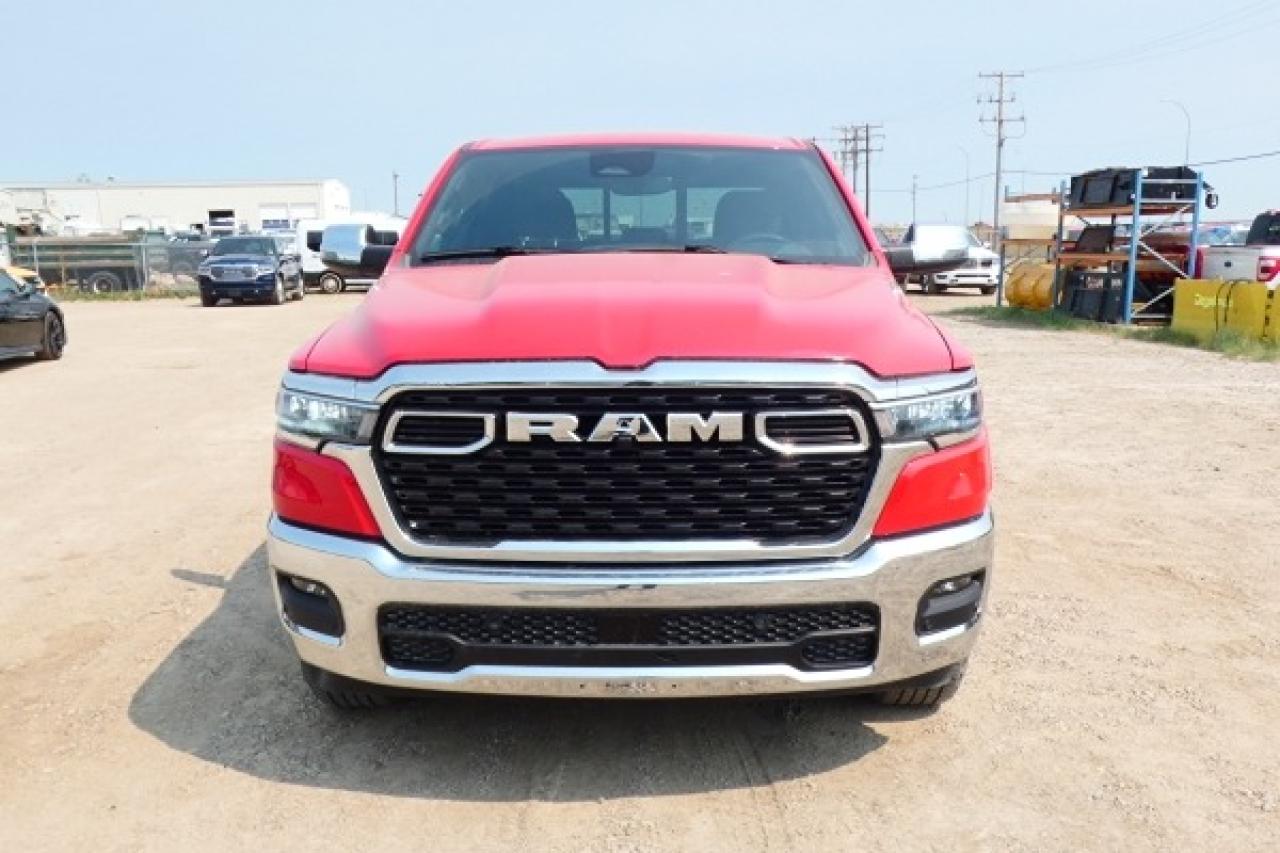 2025 Dodge Ram 1500 Big Horn HYBRID e-torque Crew Cab w/Htd cloth, BUC - Photo #3