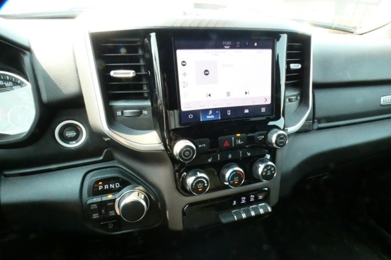 2025 Dodge Ram 1500 Big Horn HYBRID e-torque Crew Cab w/Htd cloth, BUC - Photo #14