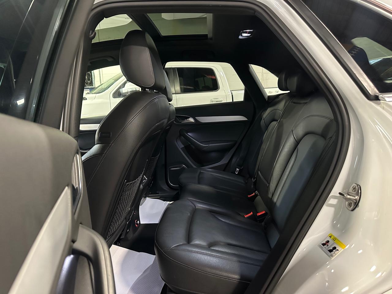 2015 Audi Q3 QUATTRO | 2.0T | TECHNIK | SUNROOF | BOSE SOUND - Photo #19