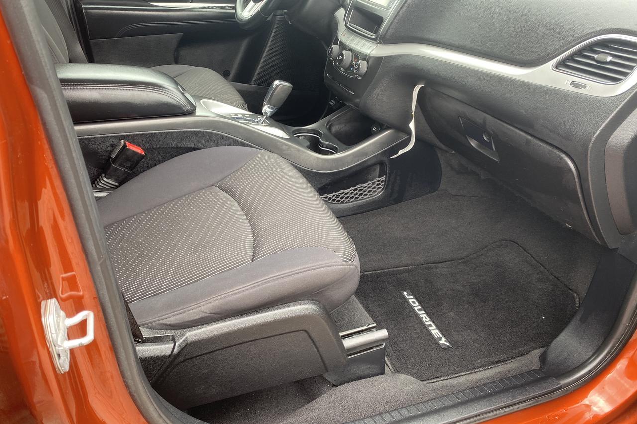 2012 Dodge Journey FWD 4DR SE PLUS Photo