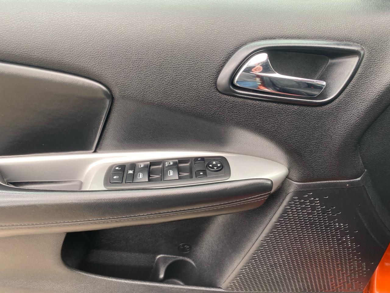 2012 Dodge Journey SE Plus Photo4