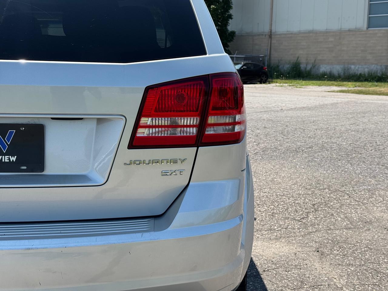 2010 Dodge Journey SXT **7 PASSENGER** Photo