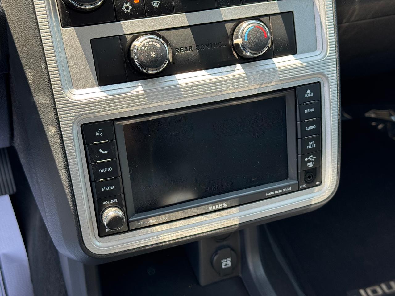 2010 Dodge Journey SXT **7 PASSENGER** Photo