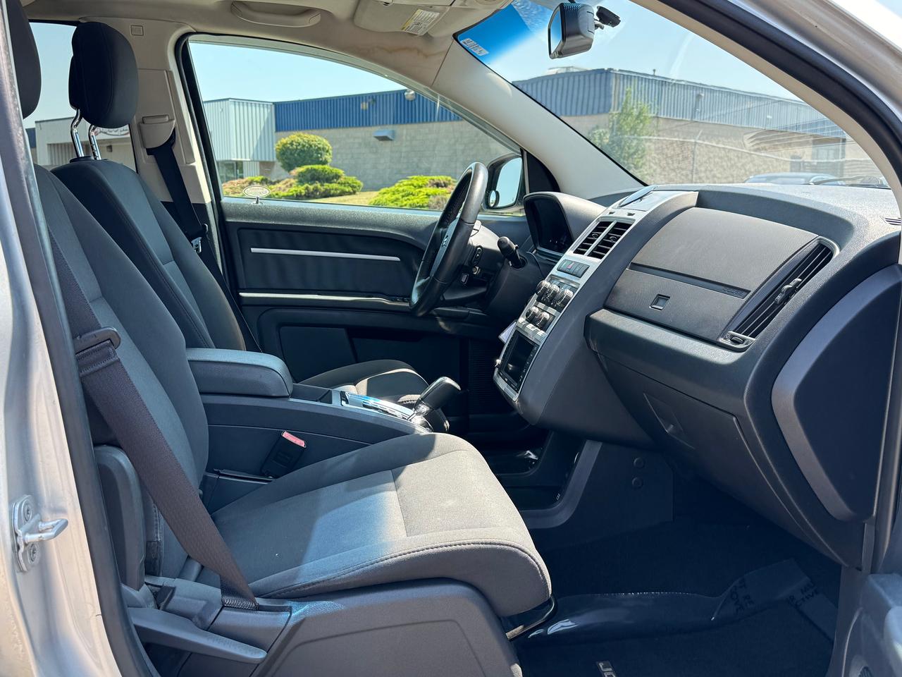 2010 Dodge Journey SXT **7 PASSENGER** Photo