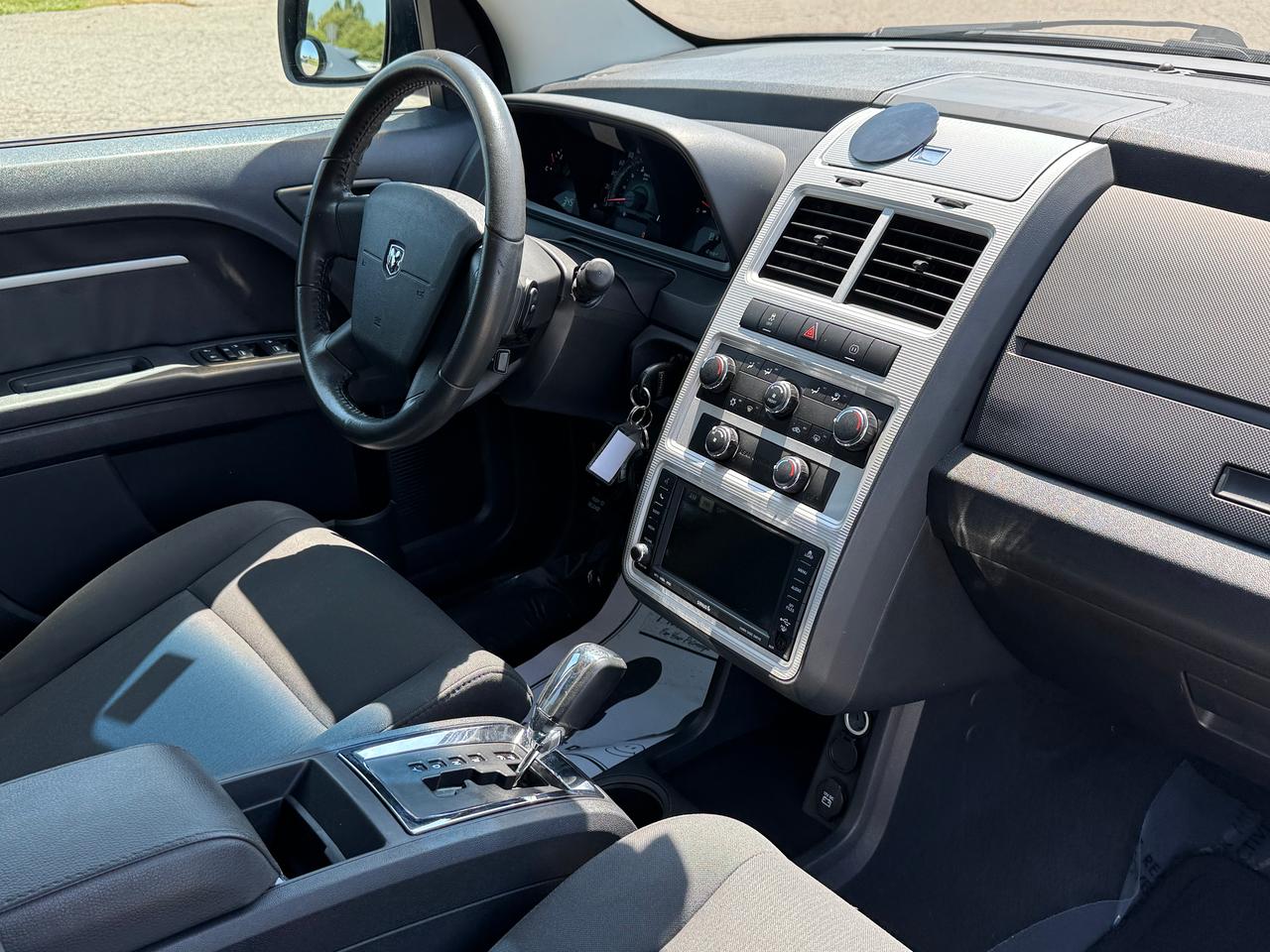 2010 Dodge Journey SXT **7 PASSENGER** Photo