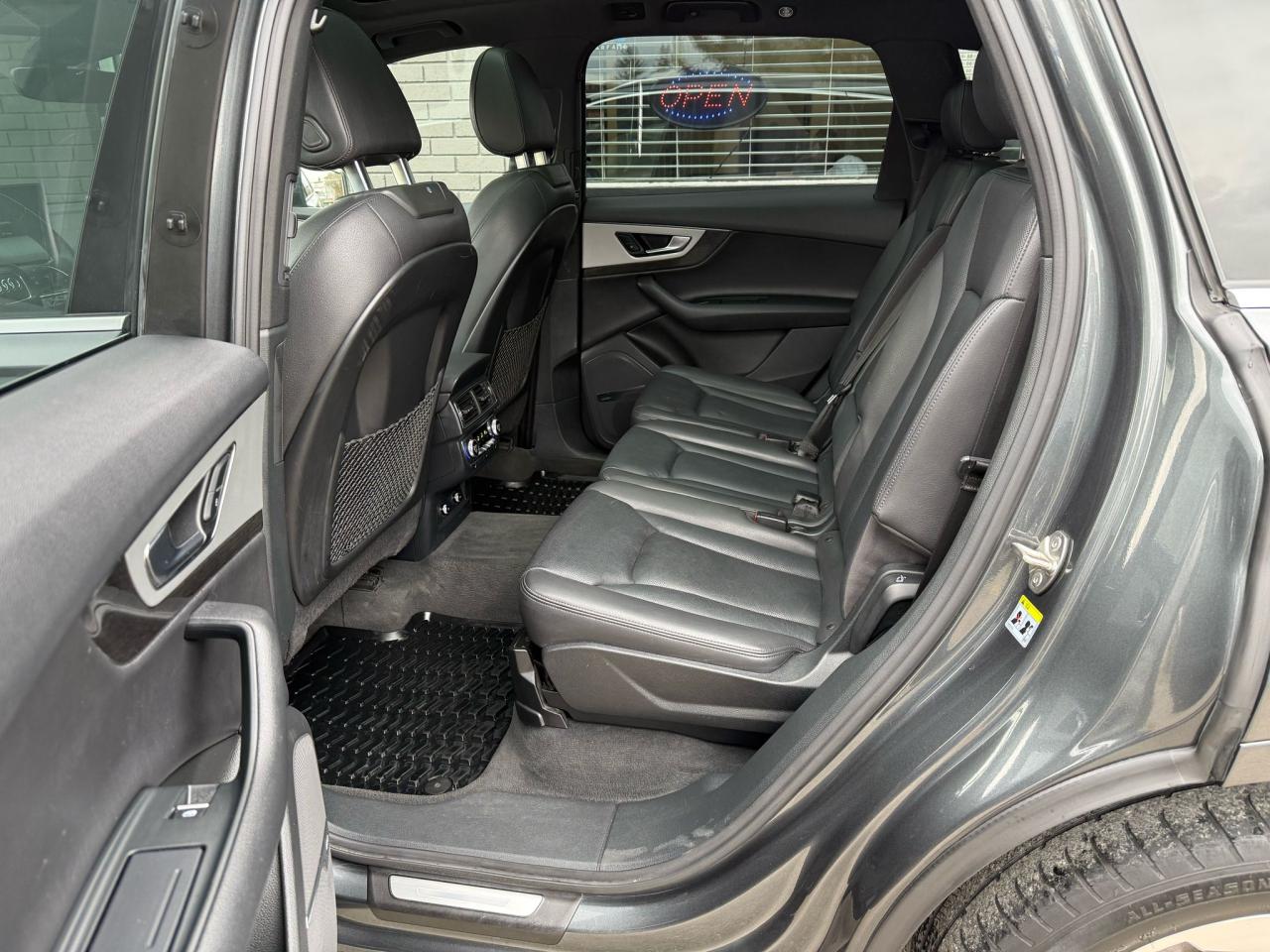 2018 Audi Q7 3.0 TFSI quattro Technik tiptronic - Photo #12