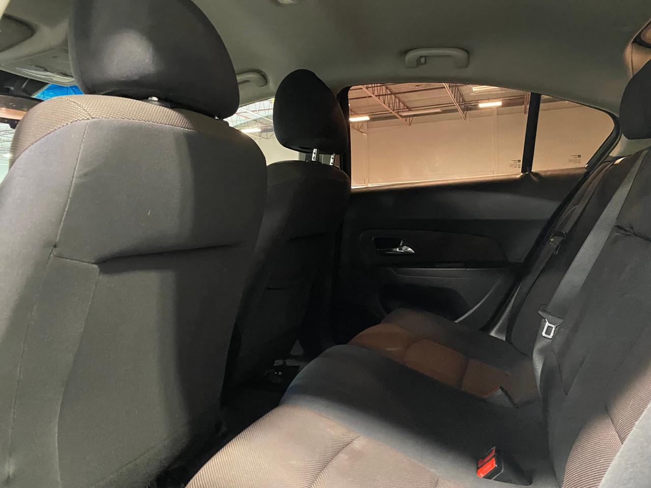 2015 Chevrolet Cruze 1LT - Photo #15