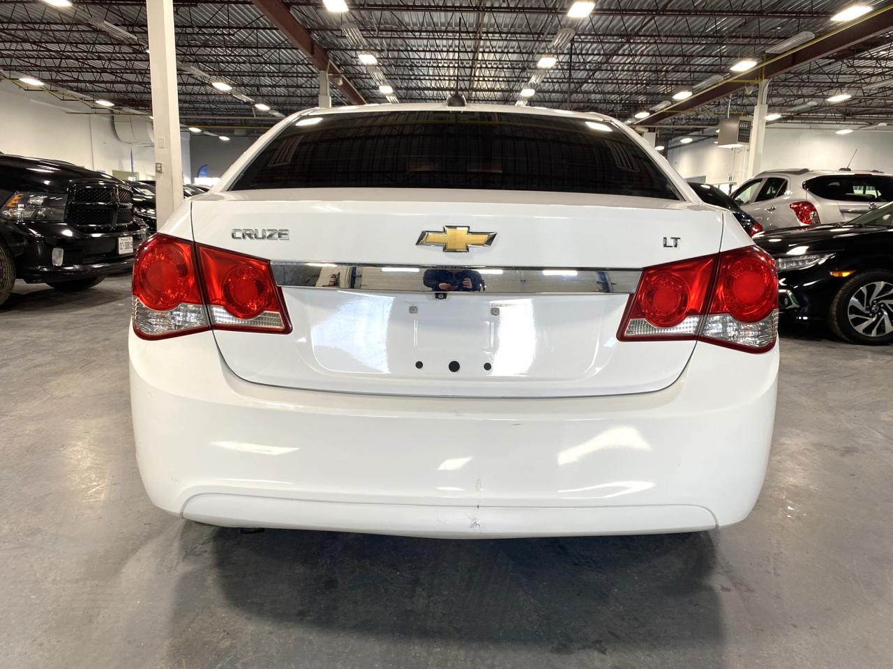 2015 Chevrolet Cruze 1LT - Photo #4