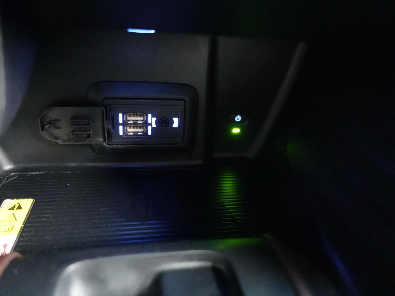 2021 Toyota Venza XLE HYBRID | AWD | Nav | Leather | BSM | CarPlay Photo