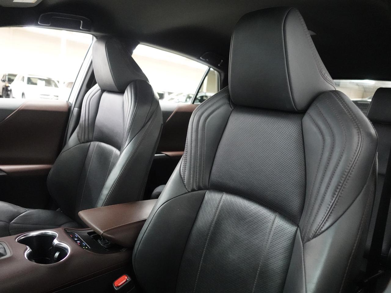 2021 Toyota Venza XLE HYBRID | AWD | Nav | Leather | BSM | CarPlay Photo