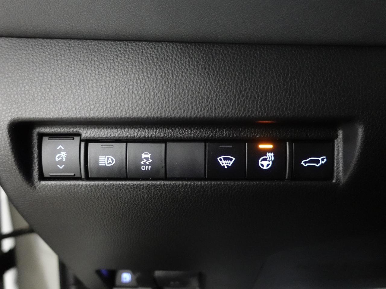 2021 Toyota Venza XLE HYBRID | AWD | Nav | Leather | BSM | CarPlay Photo