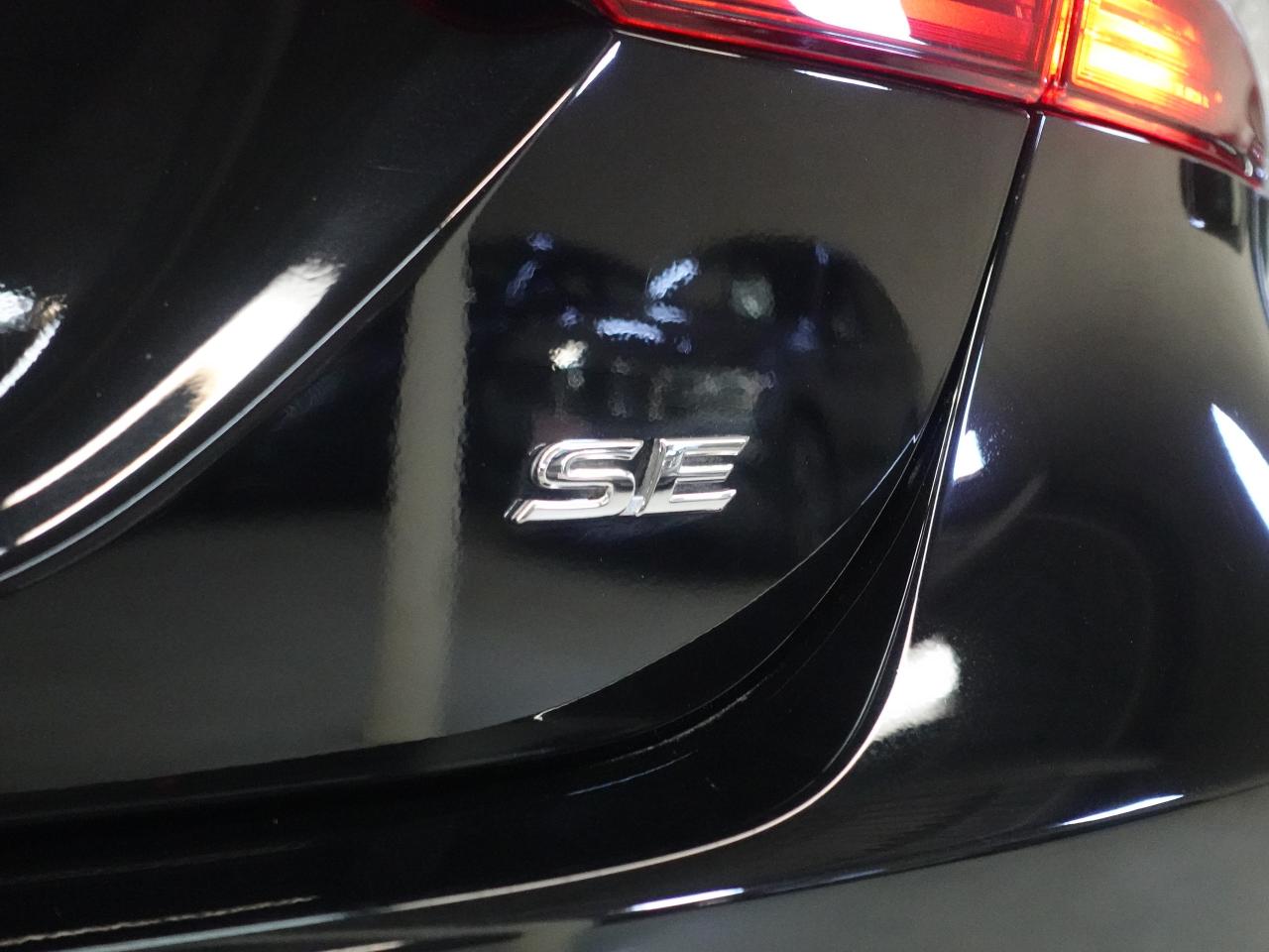 2023 Toyota Camry SE | Leather | ACC | BSM | LaneDep | CarPlay