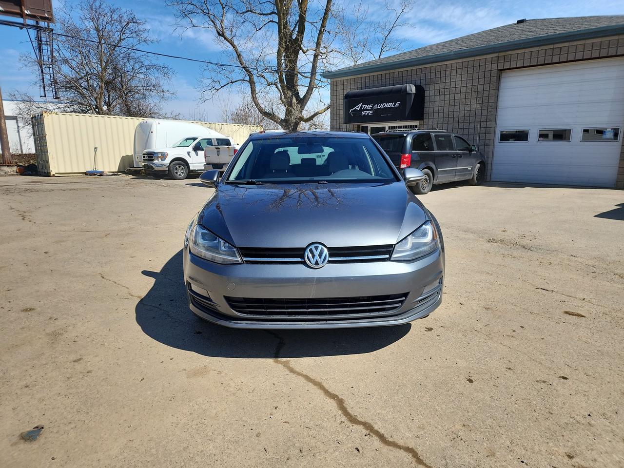 2016 Volkswagen Golf Highline - Photo #1