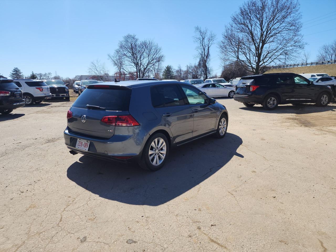 2016 Volkswagen Golf Highline - Photo #4