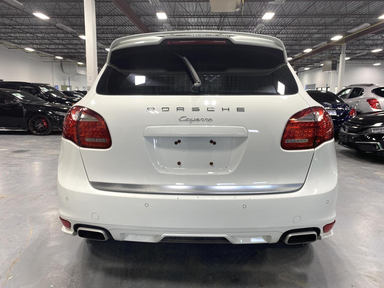 2013 Porsche Cayenne AWD 4dr Tiptronic - Photo #4