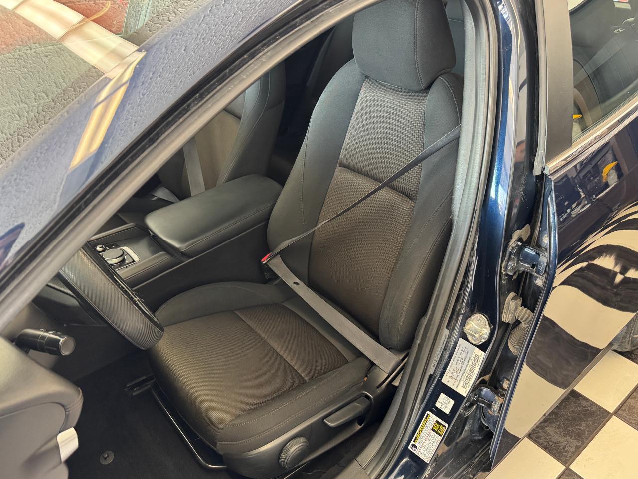 2020 Mazda MAZDA3 GX+New Tires+Brakes+Camera+Blind Spot+CLEAN CARFAX - Photo #20