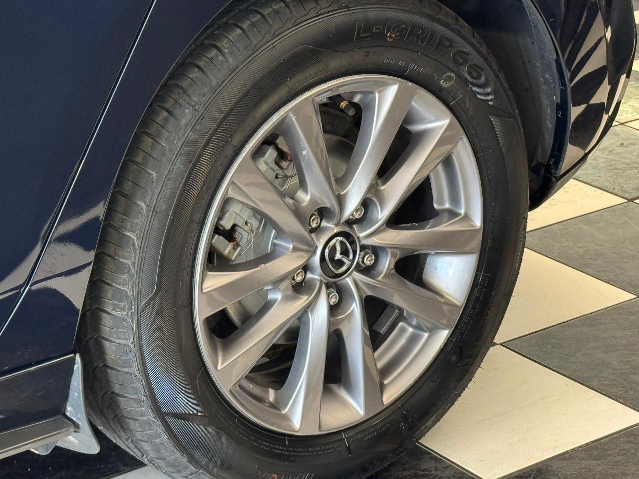 2020 Mazda MAZDA3 GX+New Tires+Brakes+Camera+Blind Spot+CLEAN CARFAX - Photo #53