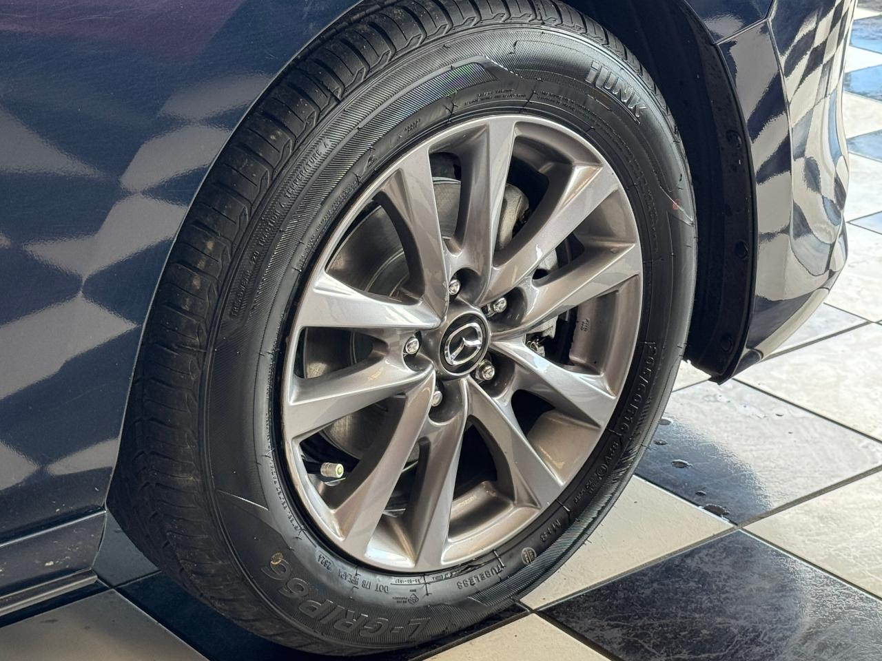 2020 Mazda MAZDA3 GX+New Tires+Brakes+Camera+Blind Spot+CLEAN CARFAX - Photo #55