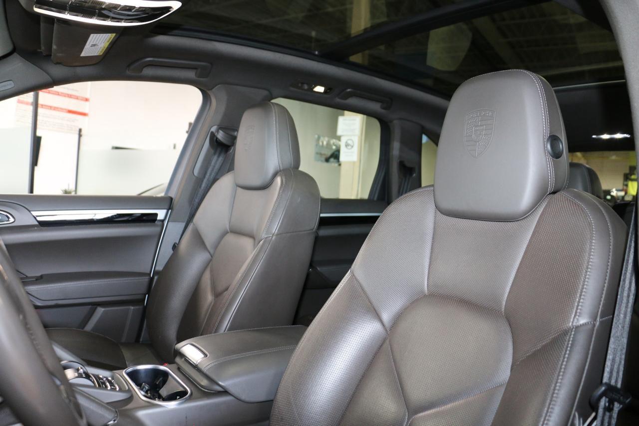2018 Porsche Cayenne Platinum Edition AWD - PANO|NAVI|CAMERA|BLINDSPOT - Photo #9
