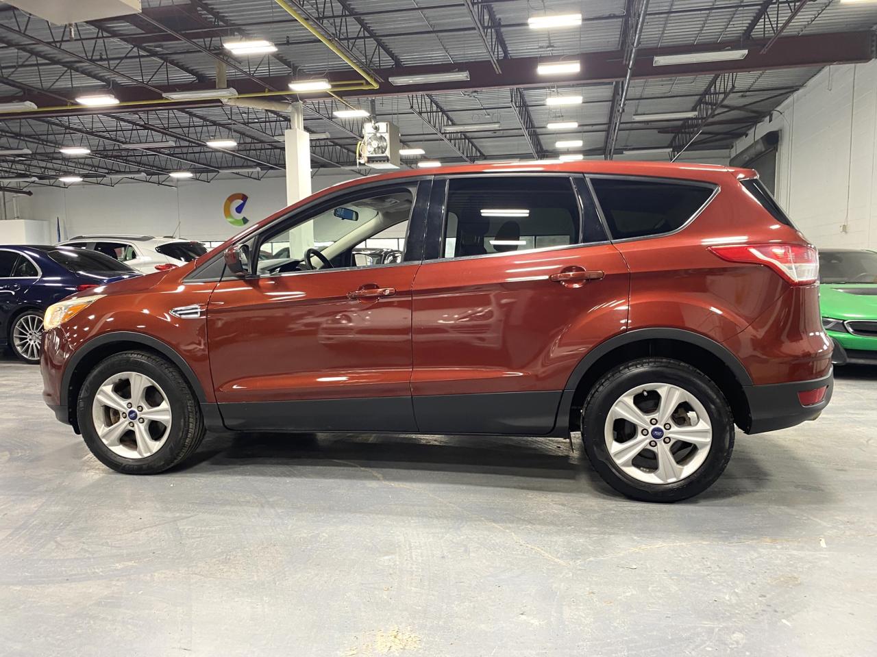 2014 Ford Escape SE - Photo #2