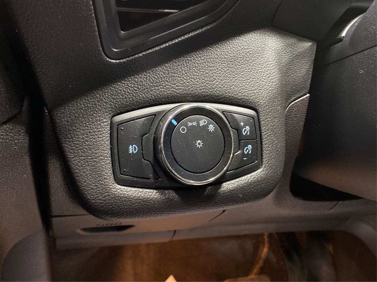 2014 Ford Escape SE Photo