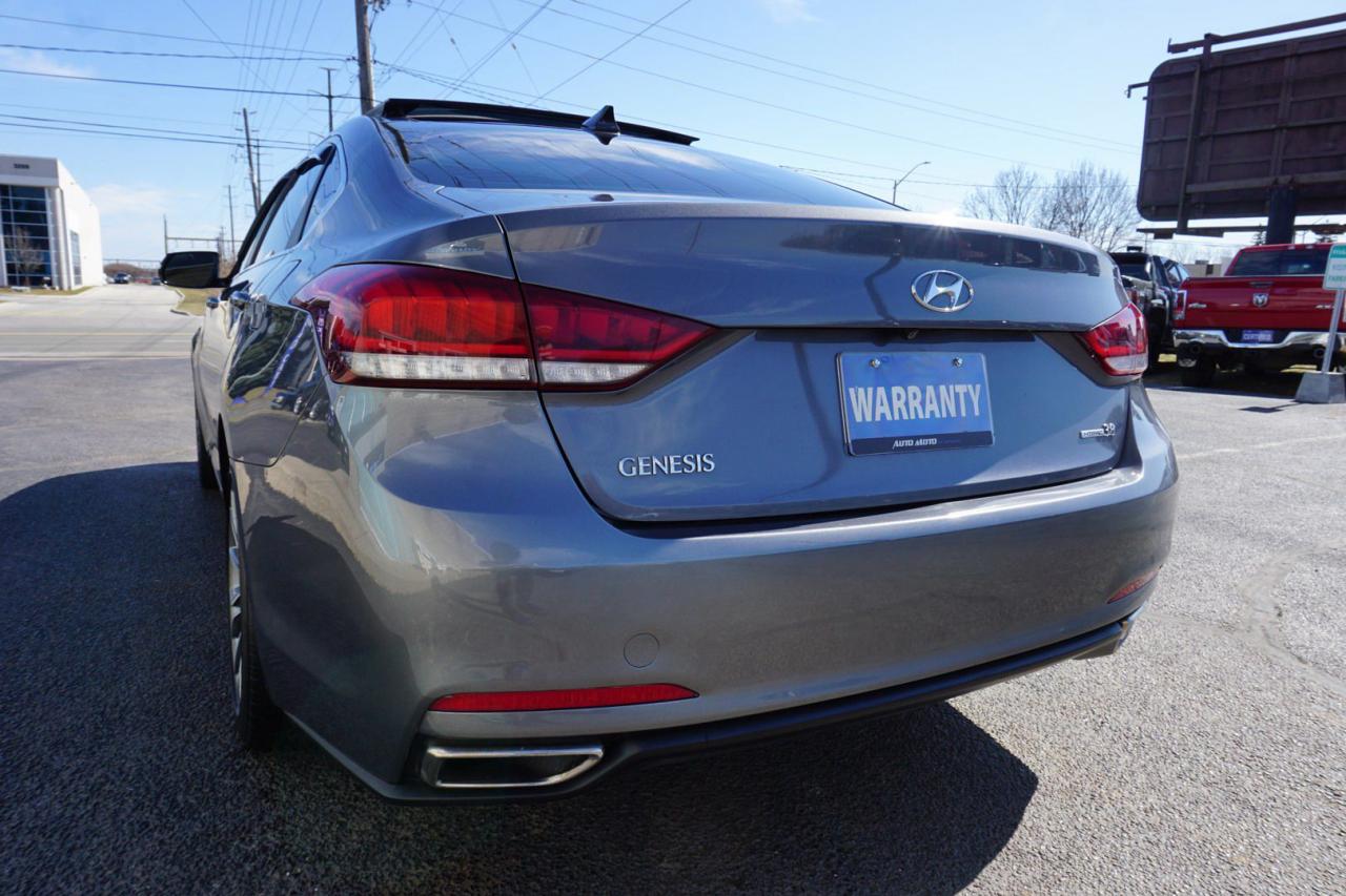 2016 Hyundai Genesis 3.8L V6 PREMIUM AWD CERTIFIED *ACCIDENT FREE* CAMERA NAV BLUETOOTH LEATHER HEATED SEATS PANO ROOF CRUISE ALLOYS - Photo #5