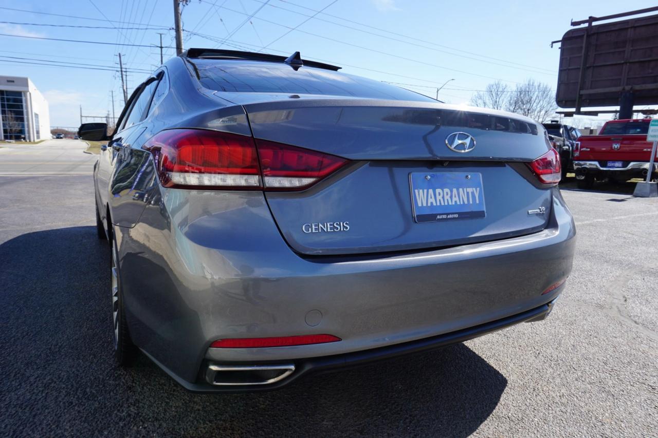 2016 Hyundai Genesis 3.8L V6 PREMIUM AWD CERTIFIED *ACCIDENT FREE* CAMERA NAV BLUETOOTH LEATHER HEATED SEATS PANO ROOF CRUISE ALLOYS - Photo #5