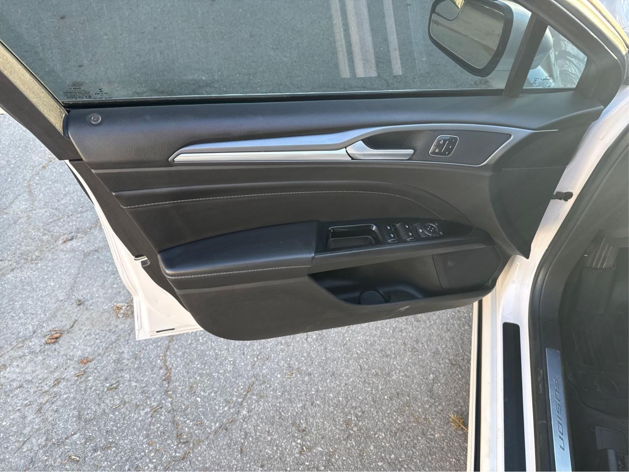 2014 Ford Fusion Titanium - Photo #18
