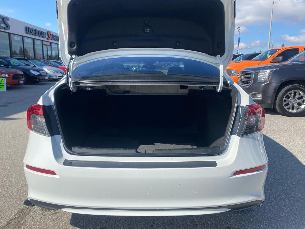 2024 Honda Civic EX ~Heated Seats + Wheel ~Camera ~Sunroof ~Alloys Photo4