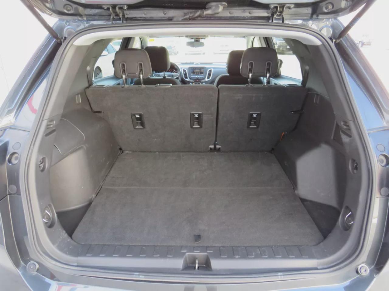 2019 Chevrolet Equinox LT (**DIESEL!!**RARE!!**ALLOY RIMS**REMOTE START**HEATED SEATS**POWER SEATS**PUSH BUTTON START**REVERSE CAMERA**DIGITAL TOUCHSCREEN**BLUETOOTH**CRUISE CONTROL**) Photo