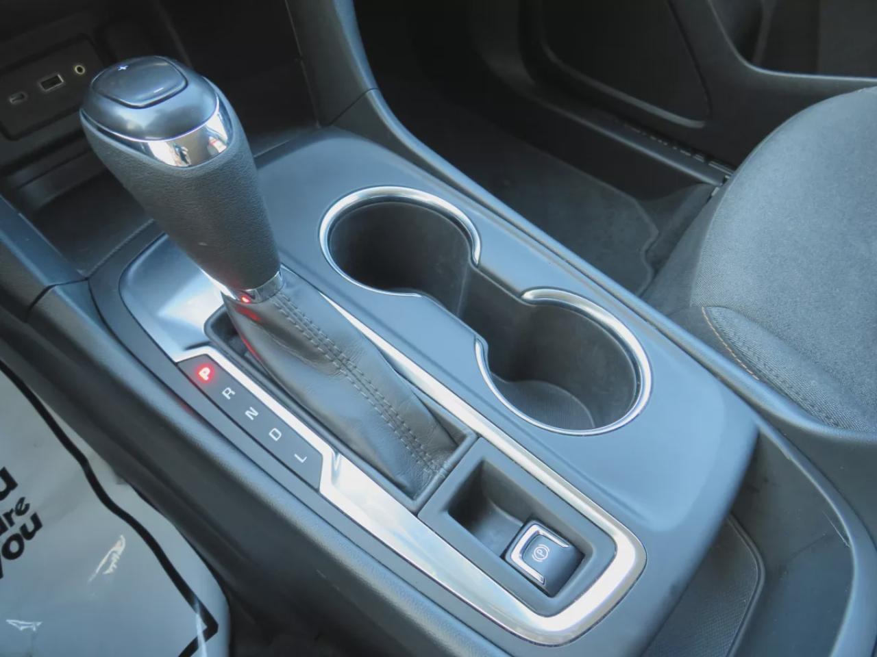 2019 Chevrolet Equinox LT (**DIESEL!!**RARE!!**ALLOY RIMS**REMOTE START**HEATED SEATS**POWER SEATS**PUSH BUTTON START**REVERSE CAMERA**DIGITAL TOUCHSCREEN**BLUETOOTH**CRUISE CONTROL**) Photo