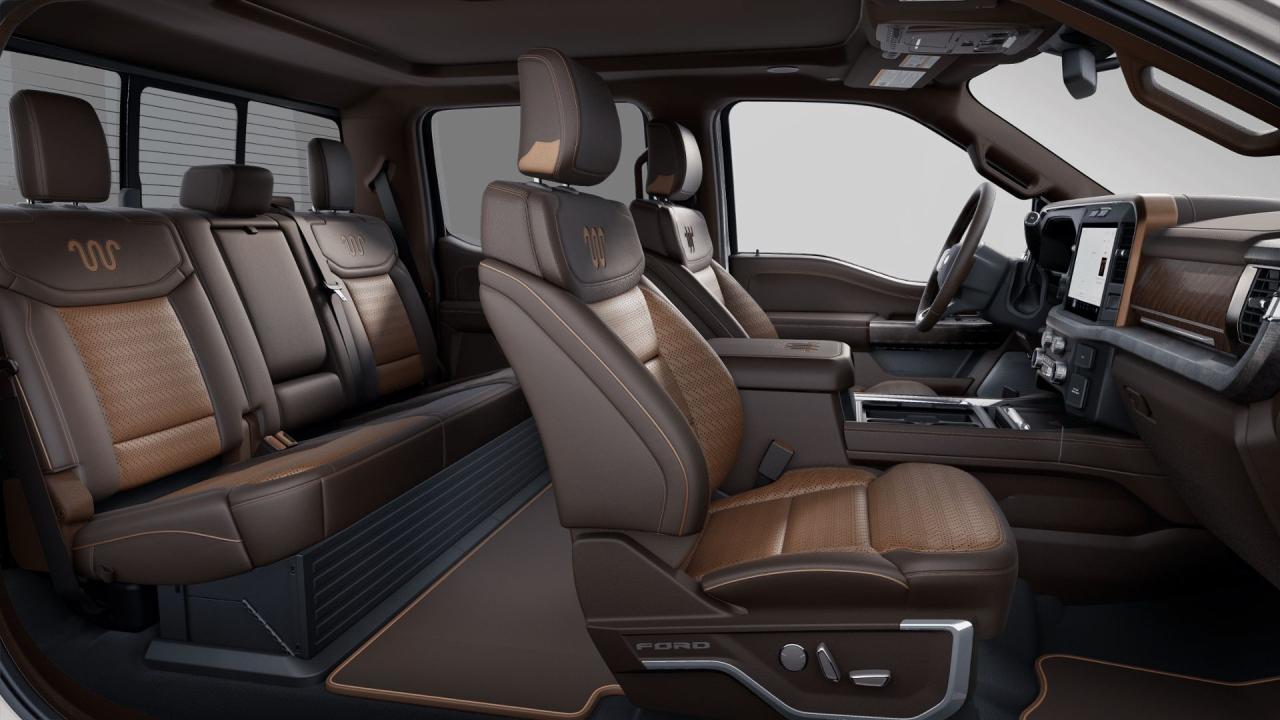 2025 Ford F-350 Super Duty SRW King Ranch Photo5