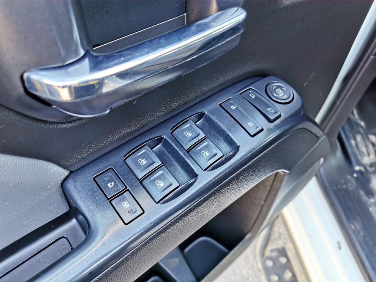 2018 Chevrolet Silverado 1500 Custom 4X4 Photo