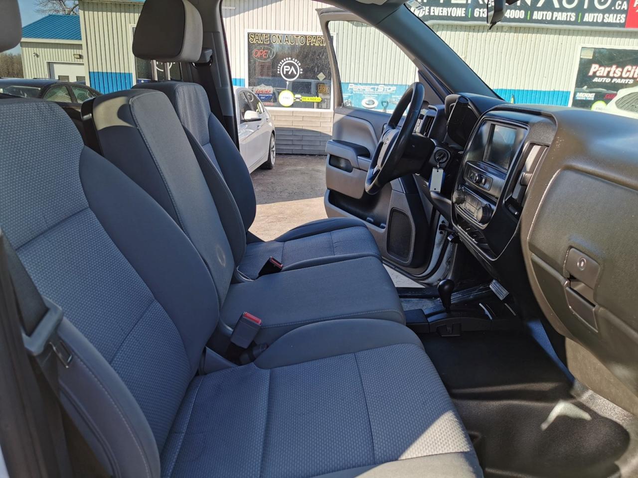 2018 Chevrolet Silverado 1500 Custom 4X4 - Photo #23