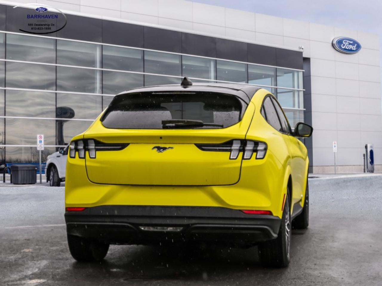 2025 Ford Mustang Mach-E Premium Photo2