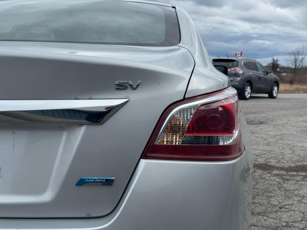2013 Nissan Altima SV TECH | CLEAN CARFAX | SUNROOF | NAV | Photo5