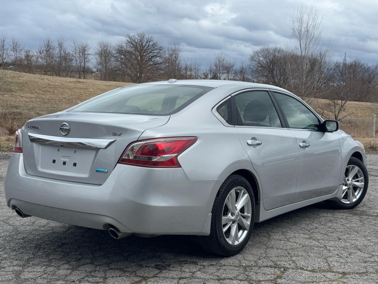 2013 Nissan Altima SV TECH | CLEAN CARFAX | SUNROOF | NAV | Photo4