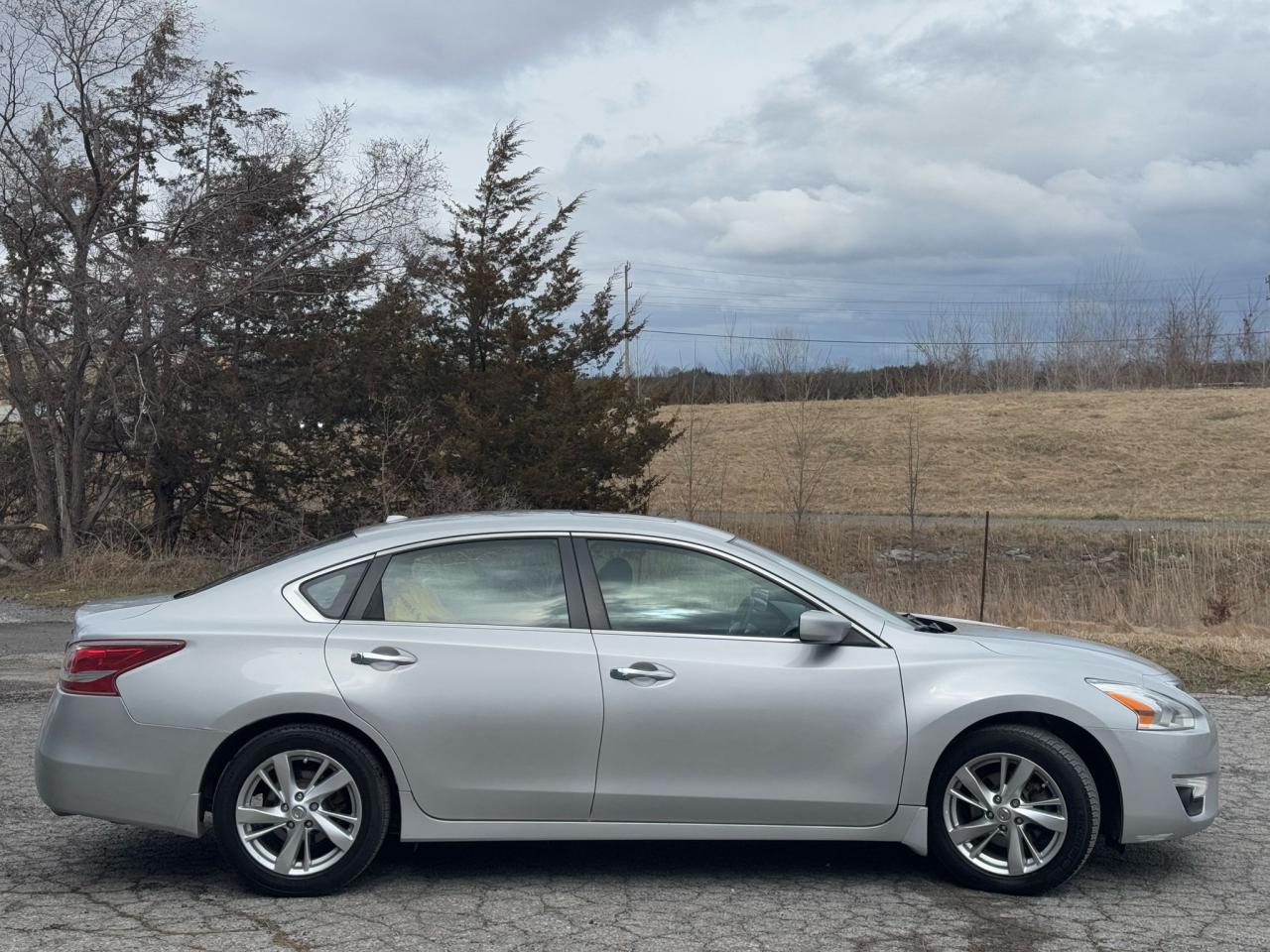 2013 Nissan Altima SV TECH | CLEAN CARFAX | SUNROOF | NAV | Photo6